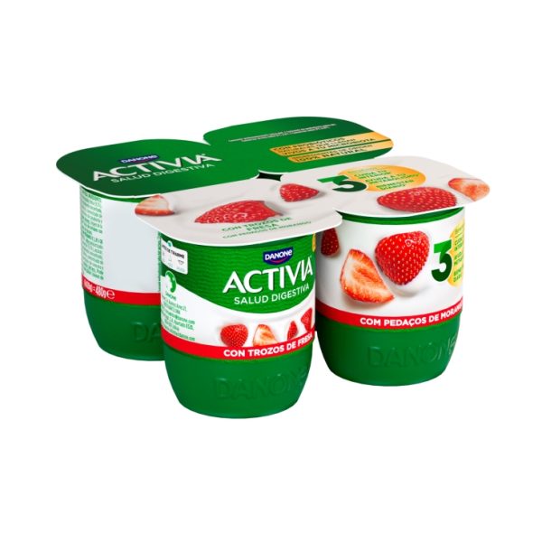 Yogurt with strawberries